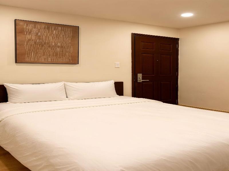 Beige Hotel image