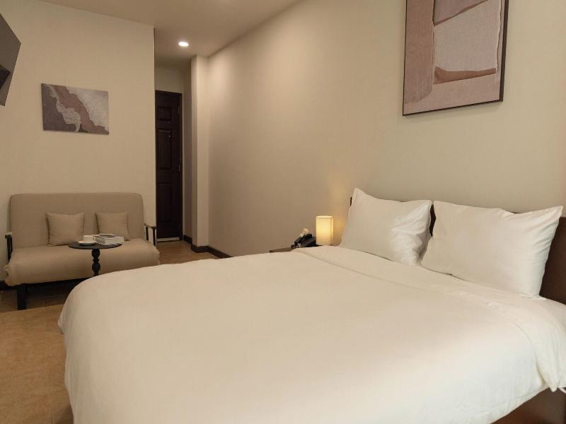 Beige Hotel image