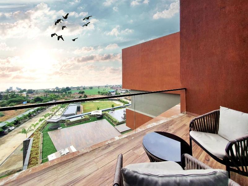 Aria Resort And Spa