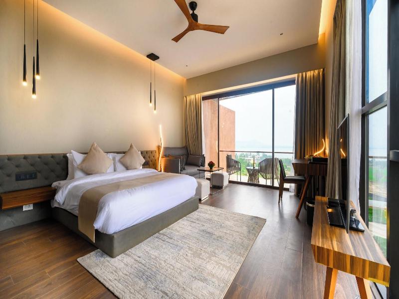 Aria Resort And Spa image