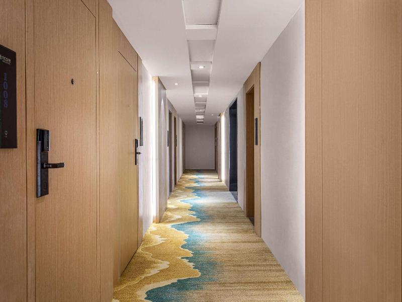 Ramada Encore By Wyndham Qingdao Shinan image