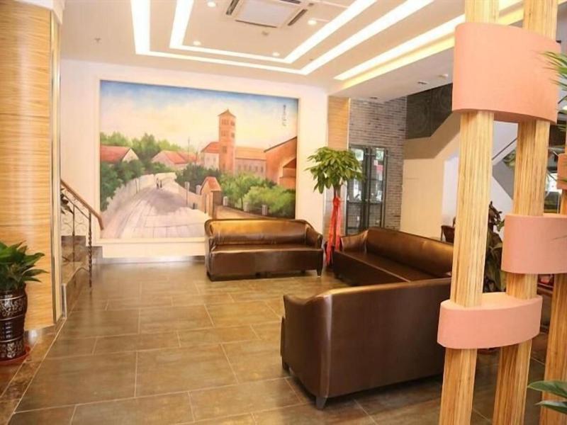 Ramada Encore By Wyndham Qingdao Shinan image