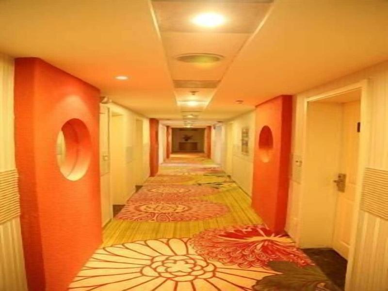 Ramada Encore By Wyndham Qingdao Shinan image