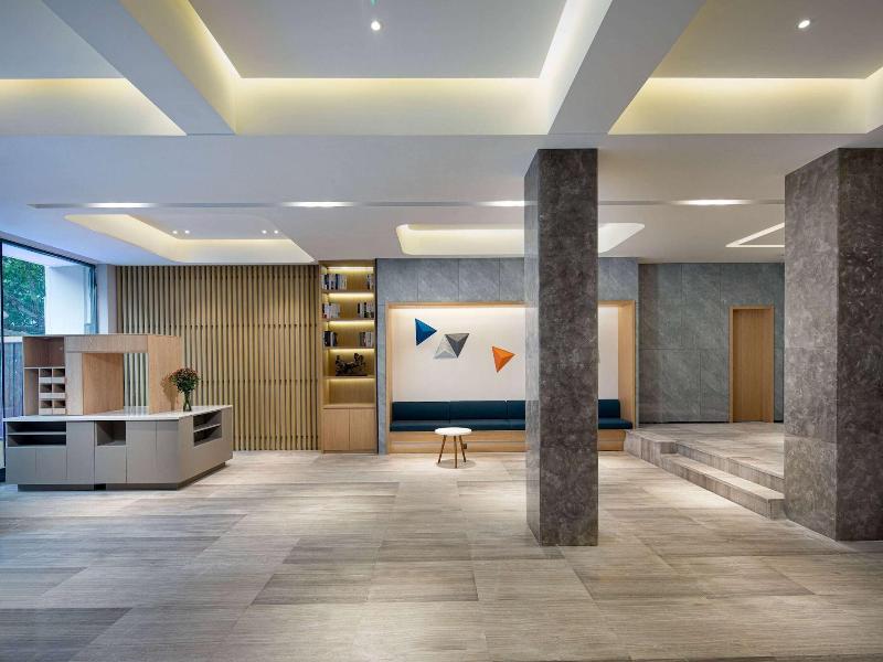 Ramada Encore By Wyndham Qingdao Shinan image