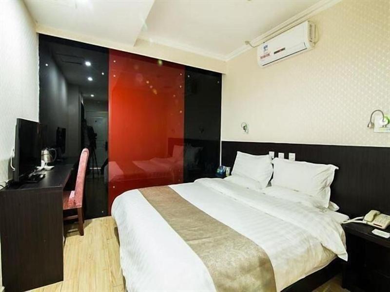 Ramada Encore By Wyndham Qingdao Shinan image