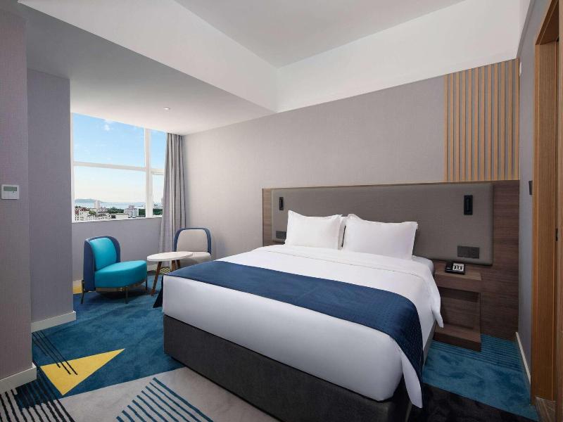 Ramada Encore By Wyndham Qingdao Shinan image