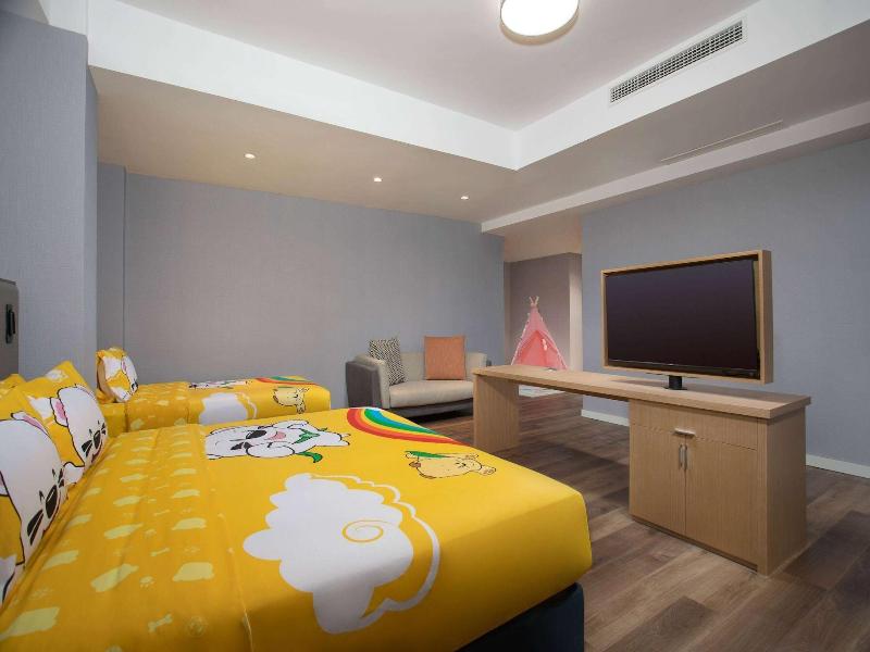 Ramada Encore By Wyndham Qingdao Shinan image