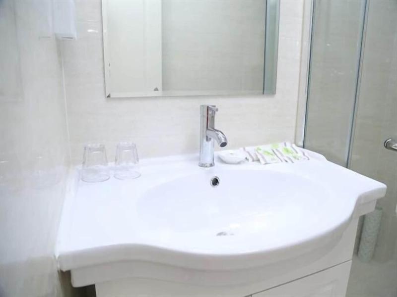 Ramada Encore By Wyndham Qingdao Shinan image