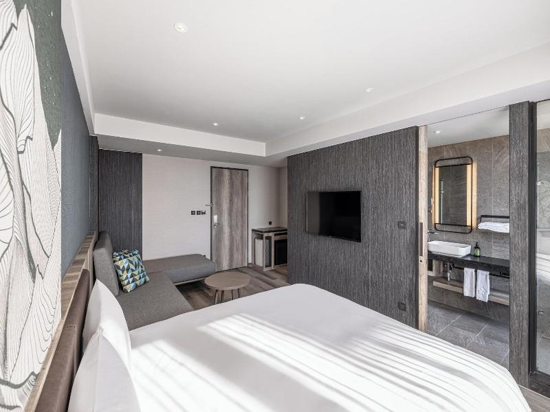 The Moment Hotel Hualien By Lakeshore image