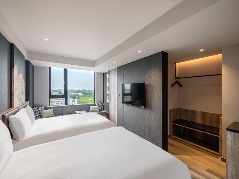 The Moment Hotel Hualien By Lakeshore image