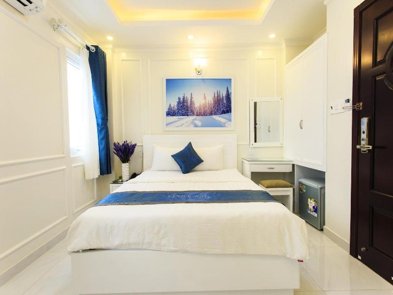 Venice Hotel image