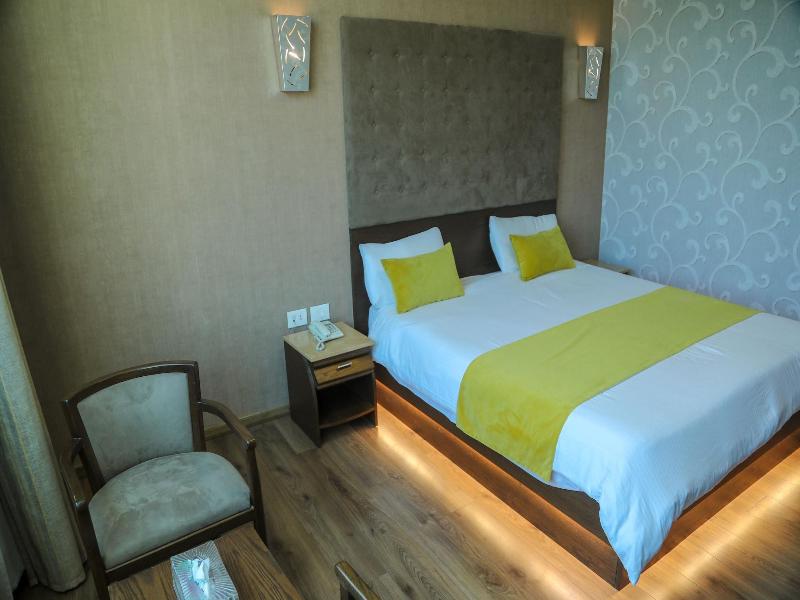 Eden Hotel image