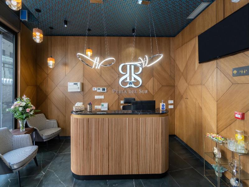 Hotel Perla Del Sur image