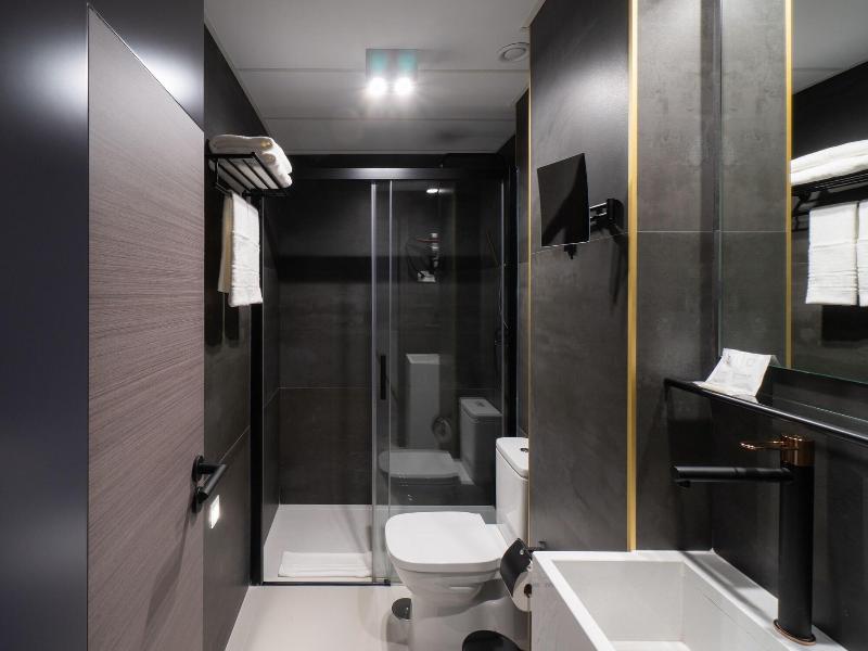 Hotel Perla Del Sur image