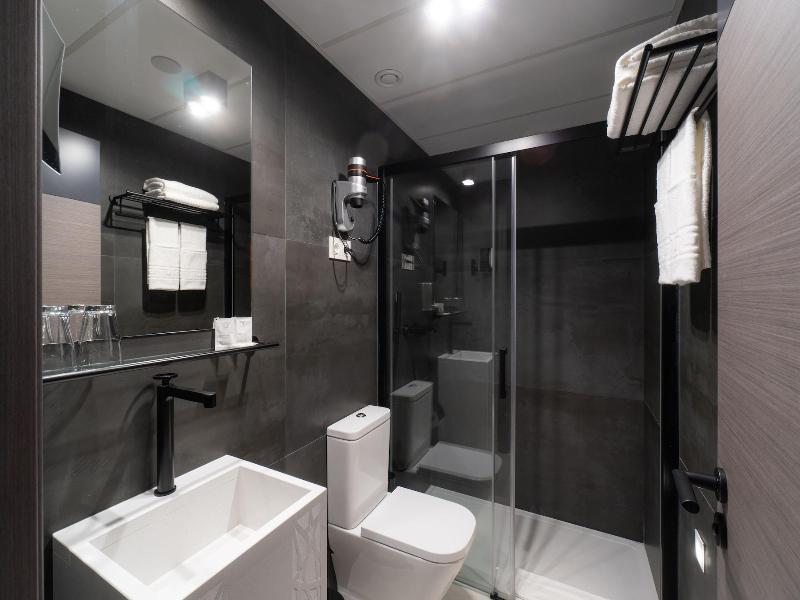 Hotel Perla Del Sur image