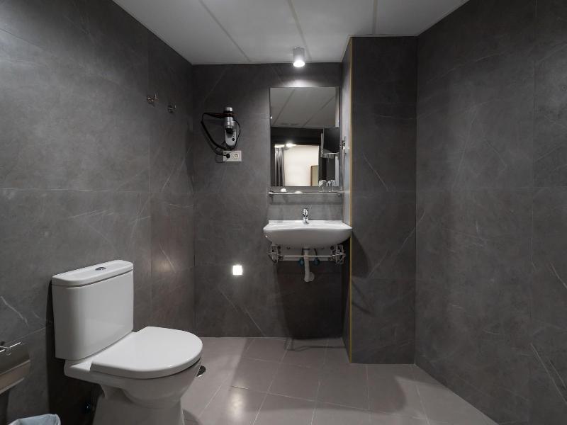 Hotel Perla Del Sur image