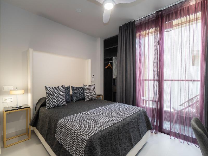 Hotel Perla Del Sur image