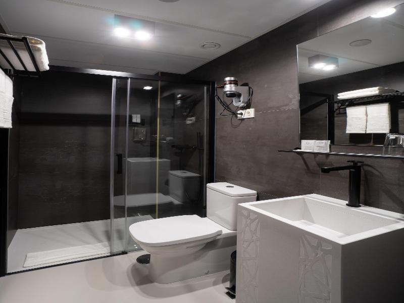 Hotel Perla Del Sur image