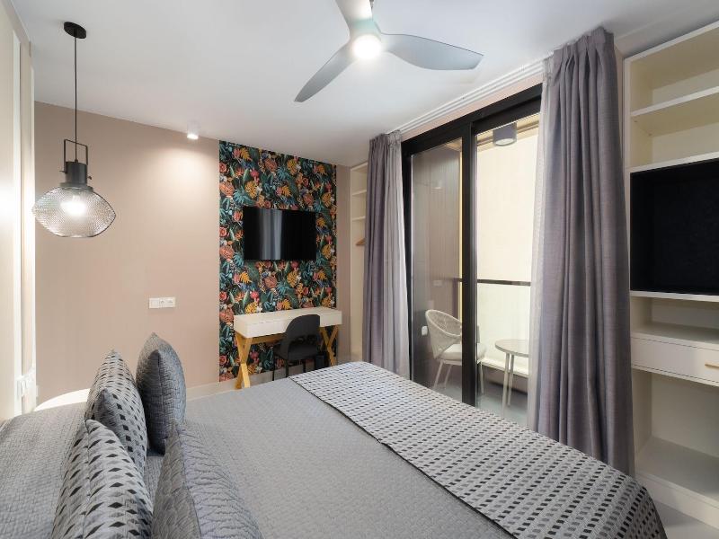 Hotel Perla Del Sur image