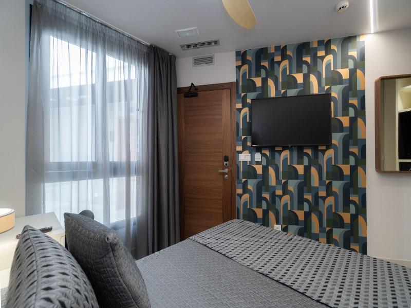 Hotel Perla Del Sur image