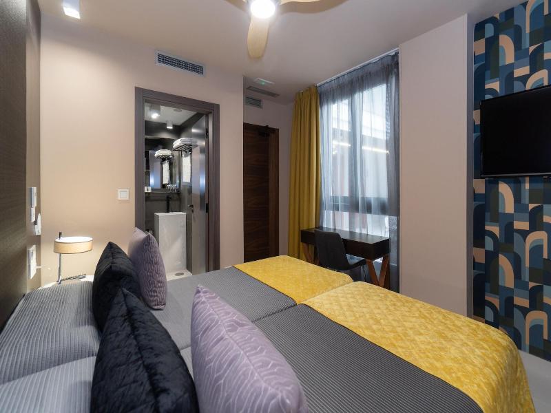 Hotel Perla Del Sur image