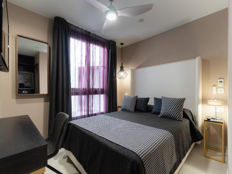 Hotel Perla Del Sur image