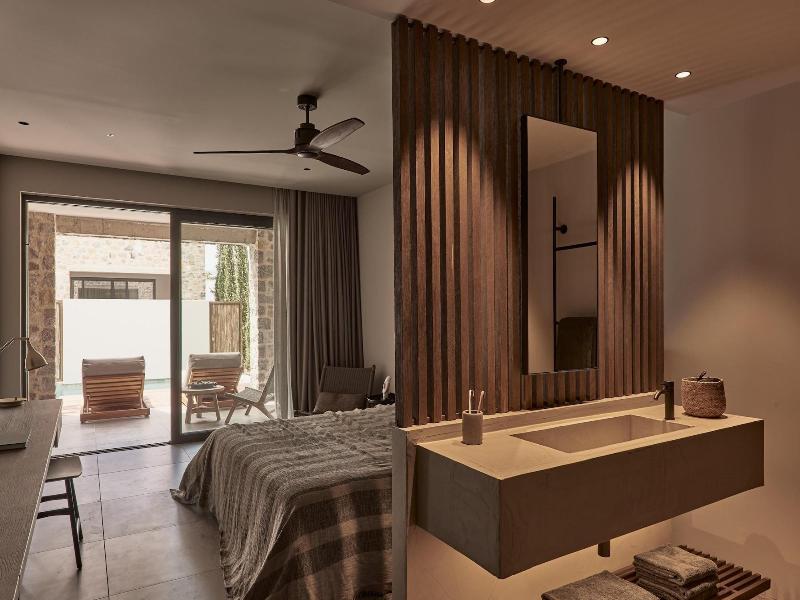 Theros All Suite Hotel - Adults Only image