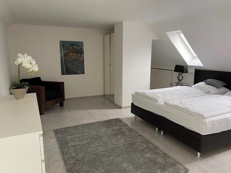 Rheinblick Appartments image