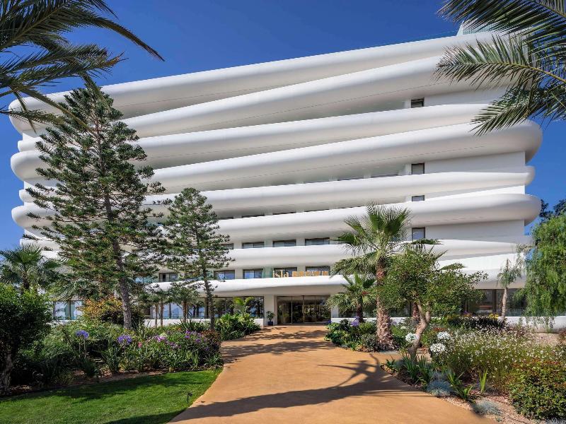 Isla Brown Corinthia Resort & Spa, Curio Collect image