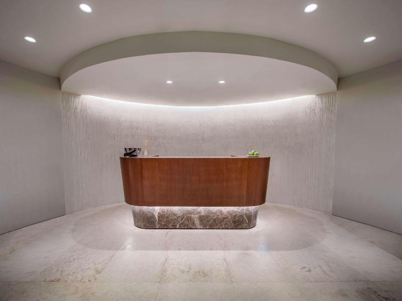 Isla Brown Corinthia Resort & Spa, Curio Collect image