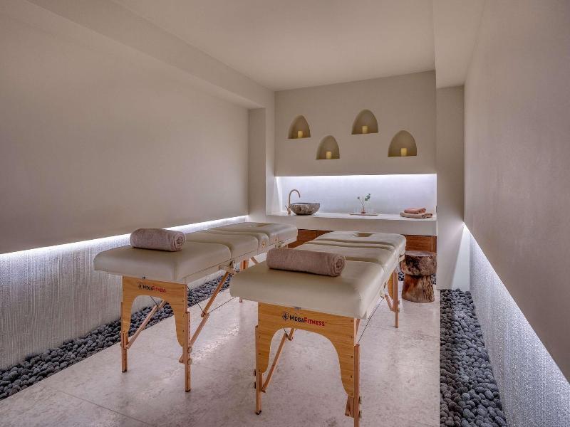 Isla Brown Corinthia Resort & Spa, Curio Collect image