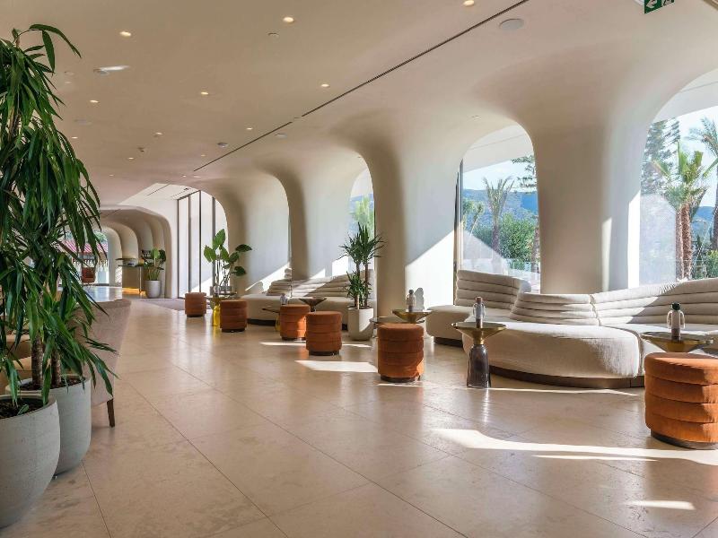 Isla Brown Corinthia Resort & Spa, Curio Collect image
