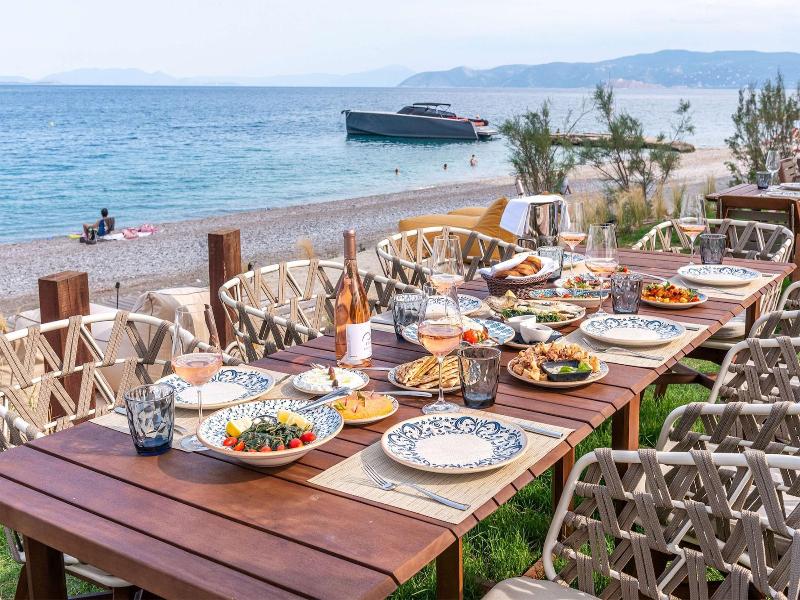 Isla Brown Corinthia Resort & Spa, Curio Collect image