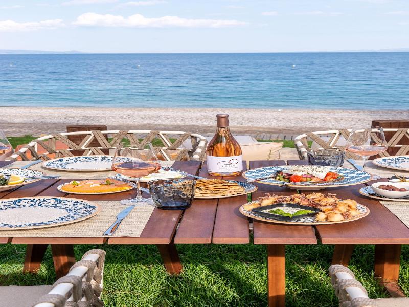 Isla Brown Corinthia Resort & Spa, Curio Collect image