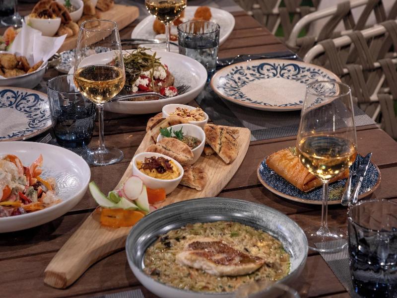 Isla Brown Corinthia Resort & Spa, Curio Collect image