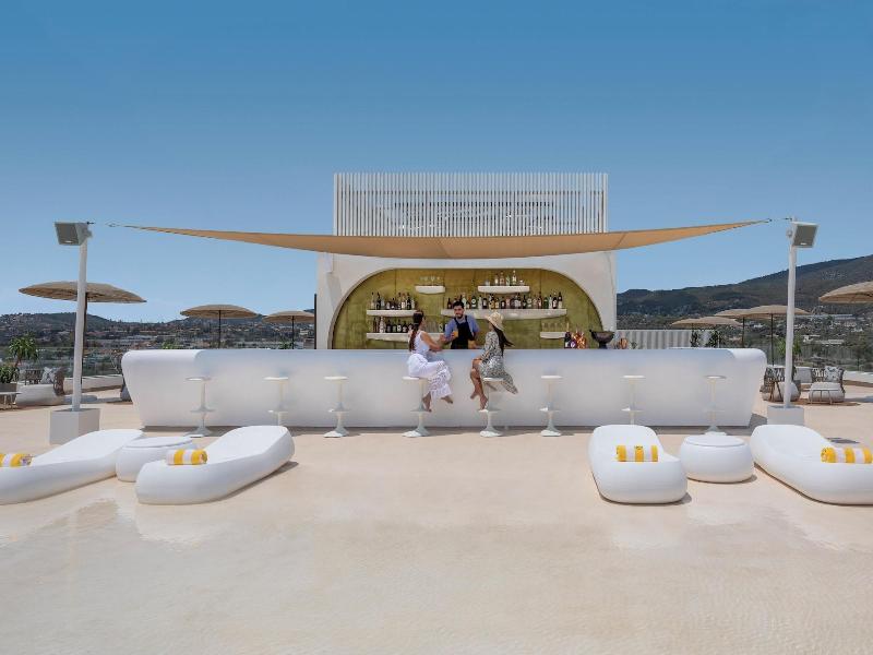 Isla Brown Corinthia Resort & Spa, Curio Collect image