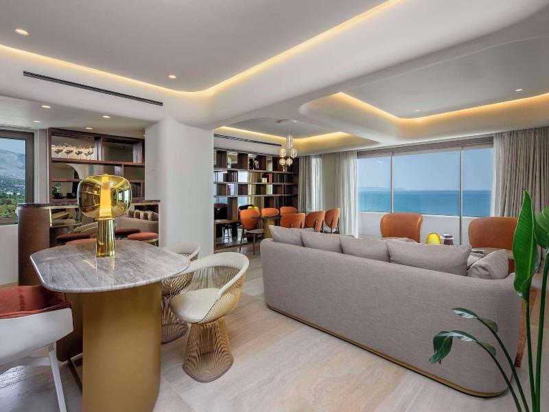 Isla Brown Corinthia Resort & Spa, Curio Collect image