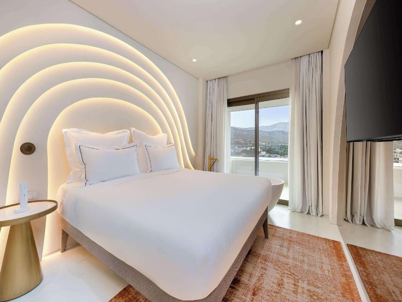 Isla Brown Corinthia Resort & Spa, Curio Collect image