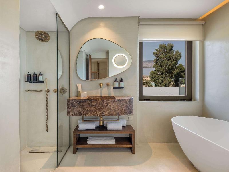 Isla Brown Corinthia Resort & Spa, Curio Collect image