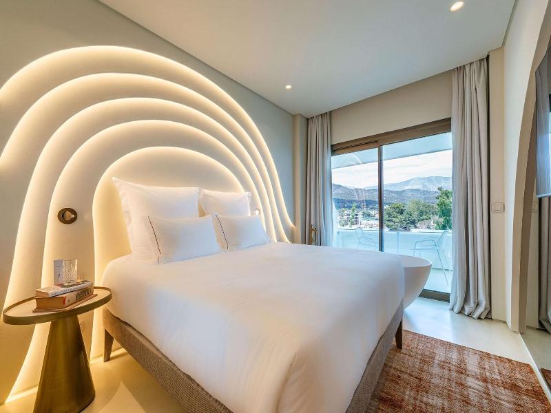 Isla Brown Corinthia Resort & Spa, Curio Collect image