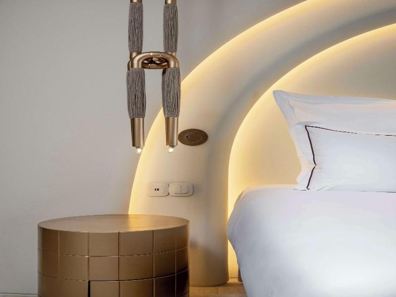 Isla Brown Corinthia Resort & Spa, Curio Collect image