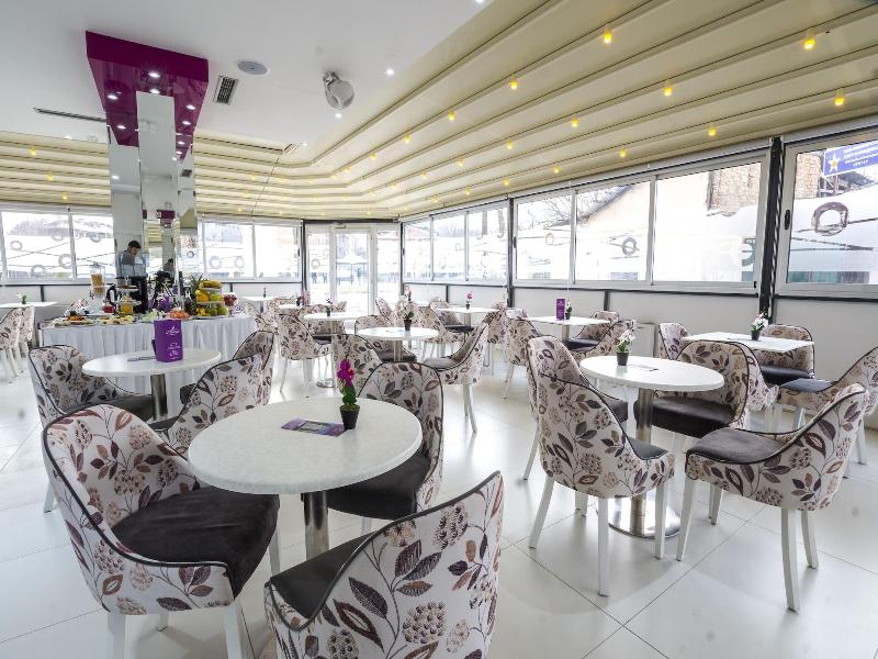 Astera Apart Hotel image