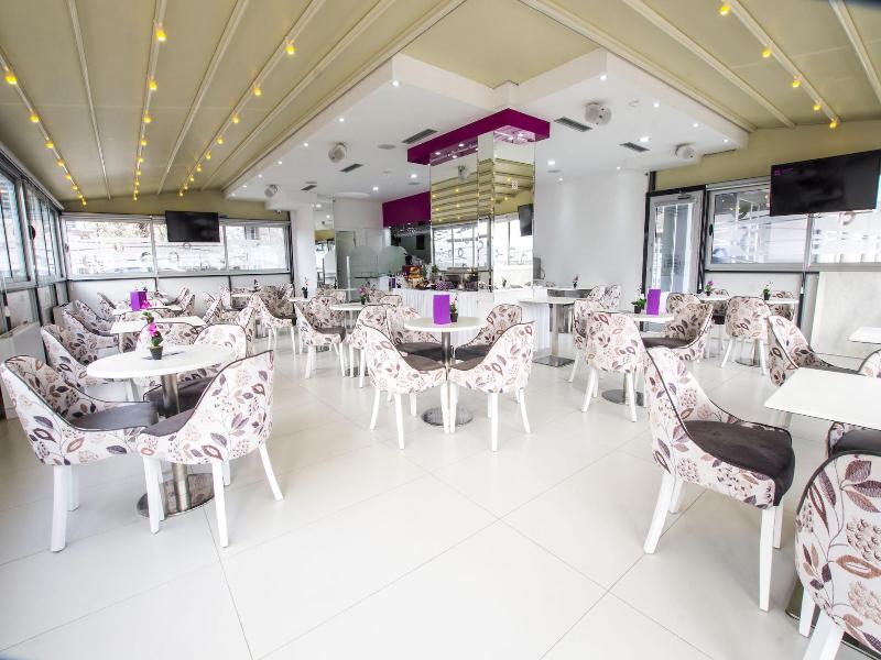 Astera Apart Hotel image