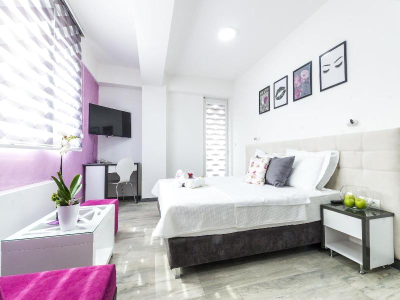 Astera Apart Hotel image