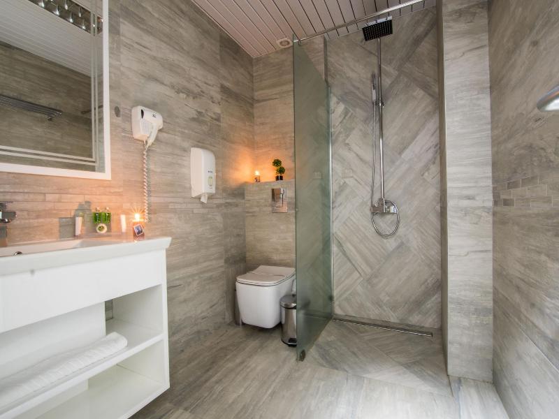 Astera Apart Hotel image