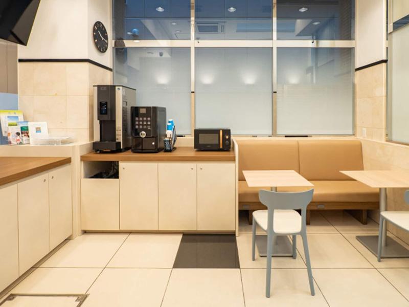 Toyoko Inn Tokyo-eki Yaesu Kita-guchi image
