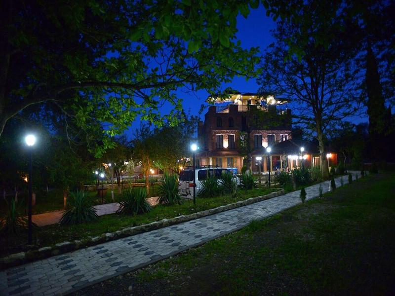 Chateau Chikovani image