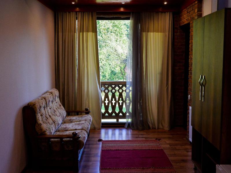 Chateau Chikovani image