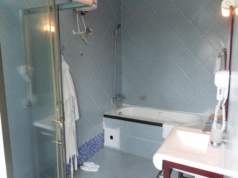 Hotel M'rode image
