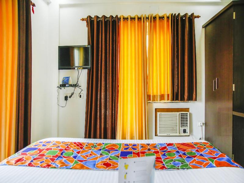 Fabhotel Eleanora image